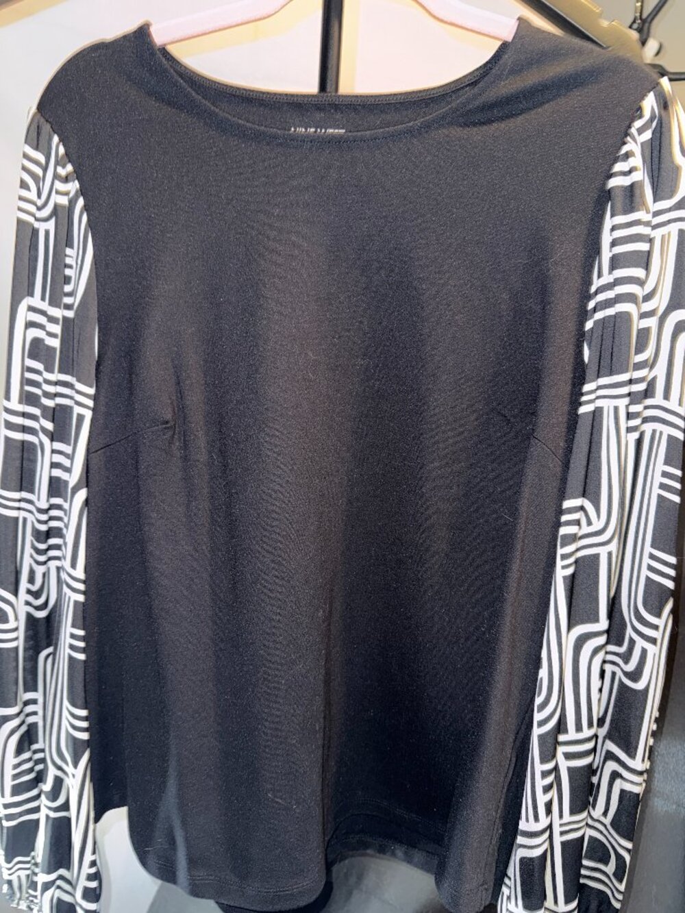 Nine West XL Black Geometric Balloon Sleeve Stretch Top